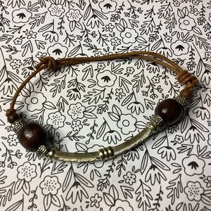 Leather sliding knot